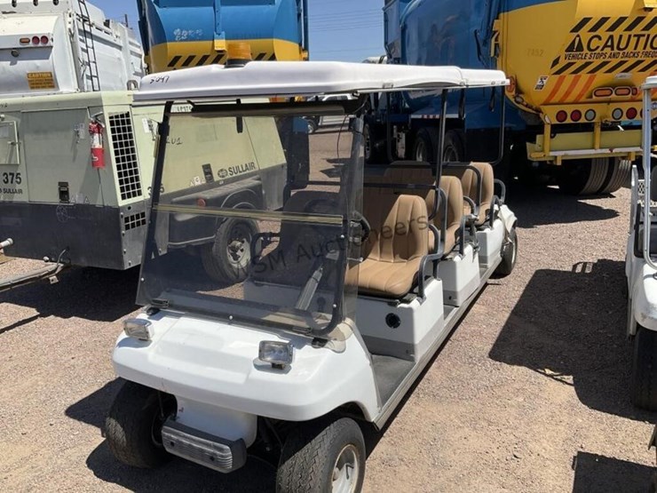 club-car-6-seat-electric-golf-cart-image-2