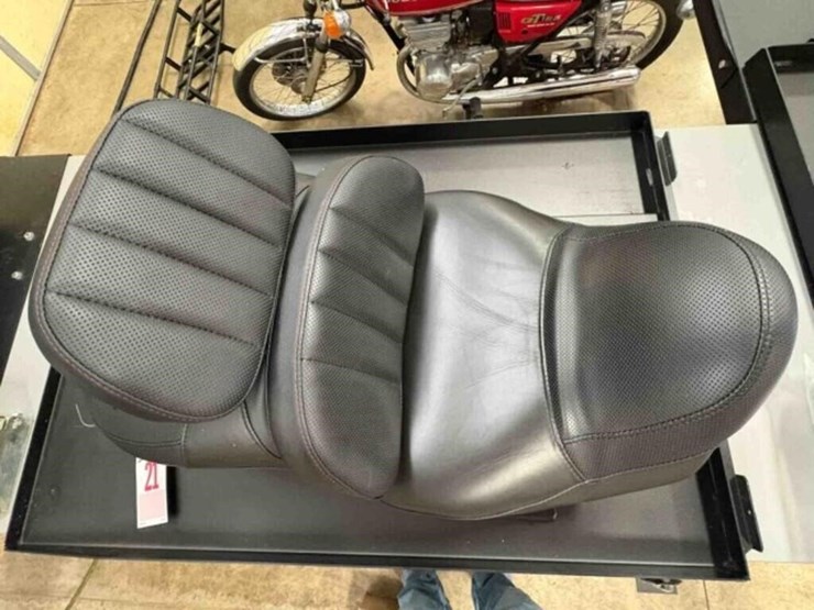 harley-davidson-heated-seat-image-3
