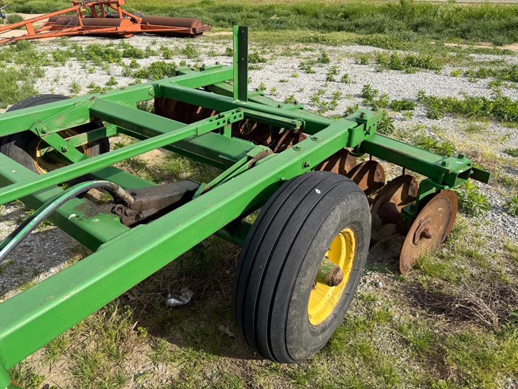 john-deere-225-image-19