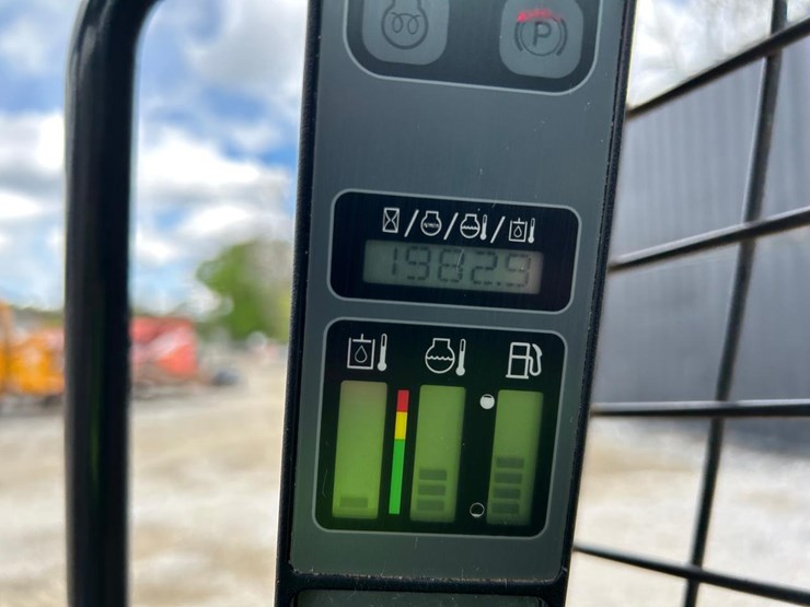 2015-case-tr310-image-24