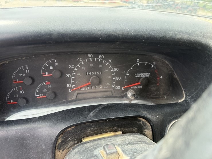 2009-ford-f750-xl-image-18