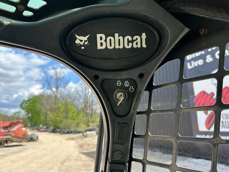 2015-bobcat-t650-image-24