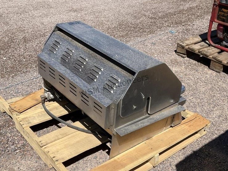 jenn-air-gas-grill-top-image-3