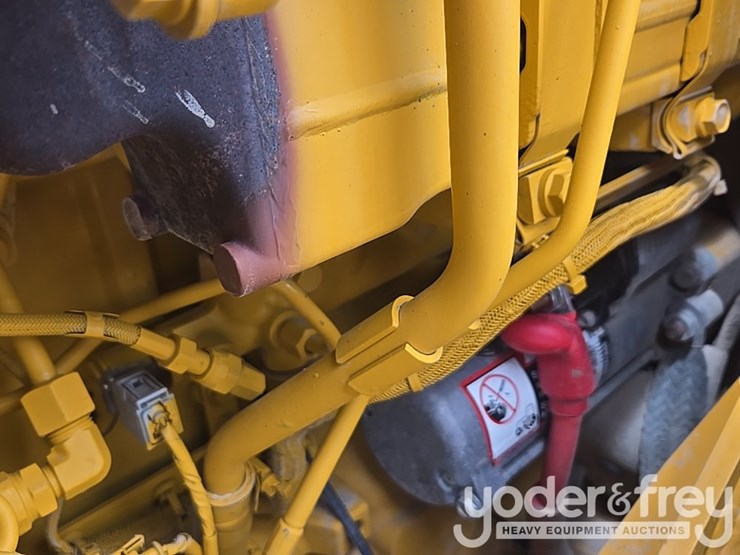 2019-deere-310l-image-50