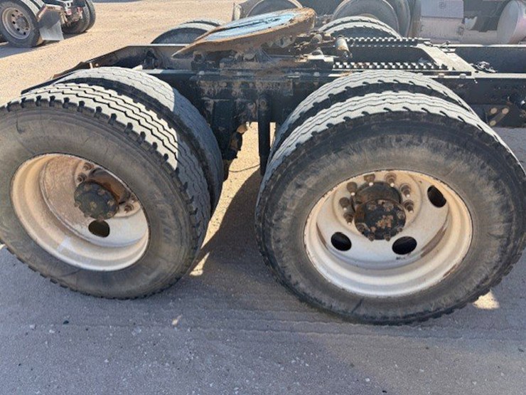 2006-mack-chn613-image-7