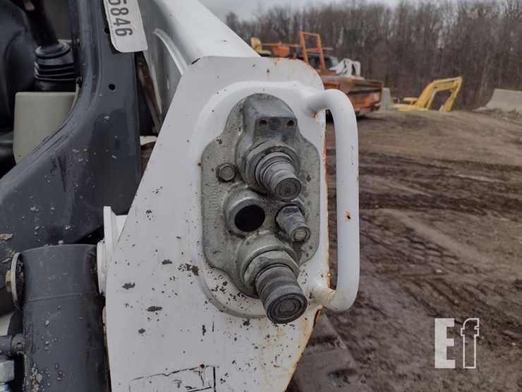 2017-bobcat-t590-image-15