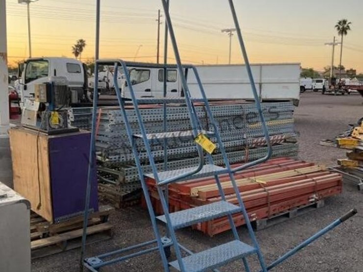 steel-rolling-stairs-image-1