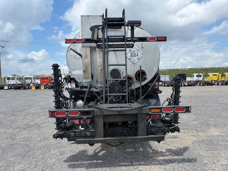 1990-ford-lt9000-image-9