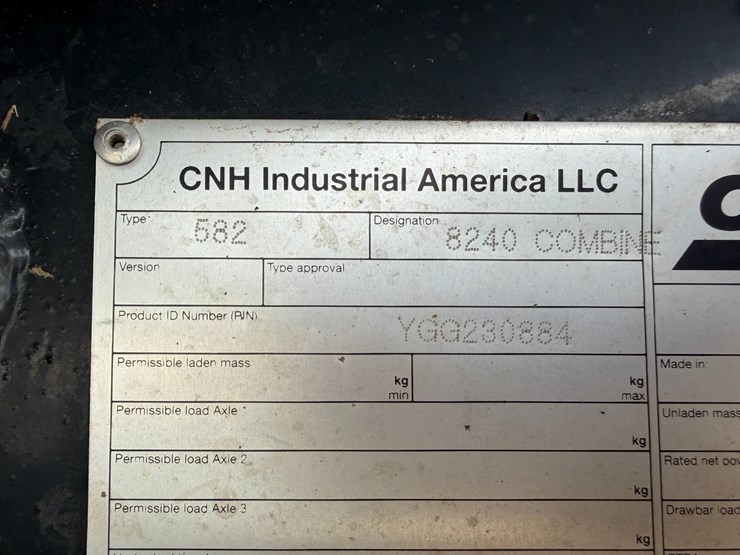 2016-case-ih-8240-image-128