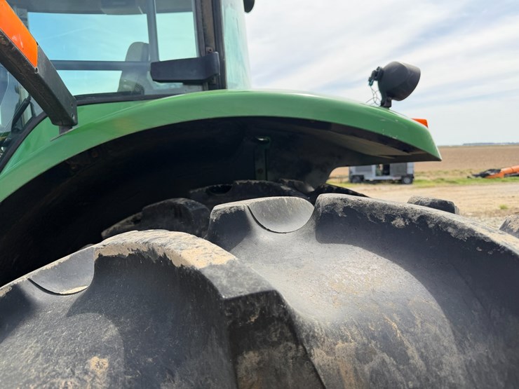 2007-john-deere-8230-image-6