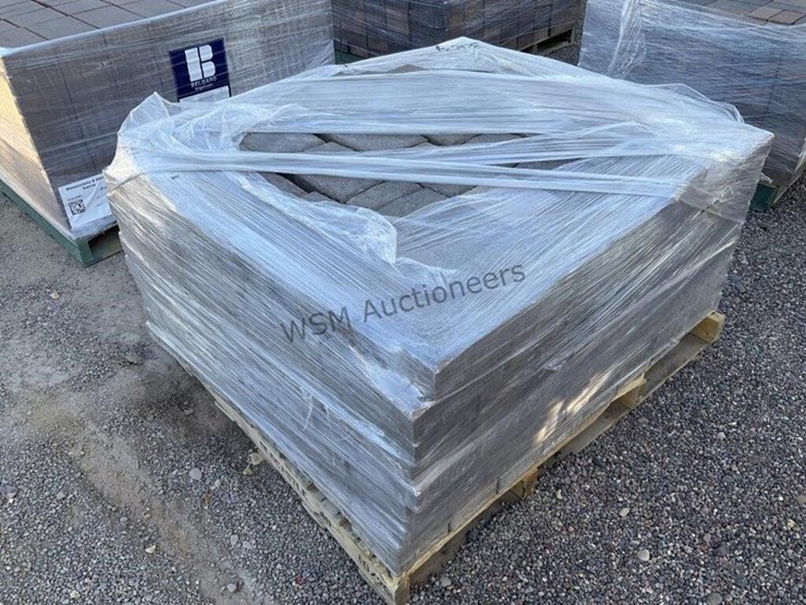 pallet-of-stone-pavers-image-3
