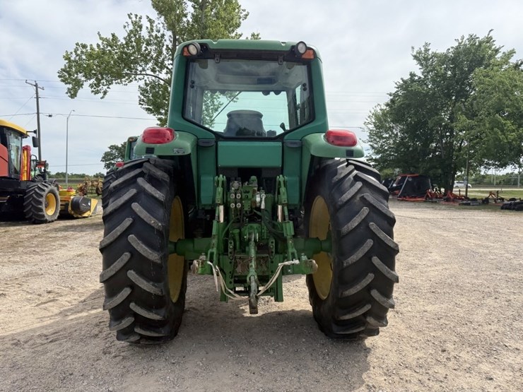 2003-john-deere-7220-image-6