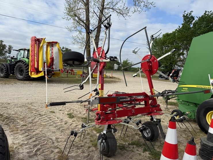 2019-massey-ferguson-td524-image-4