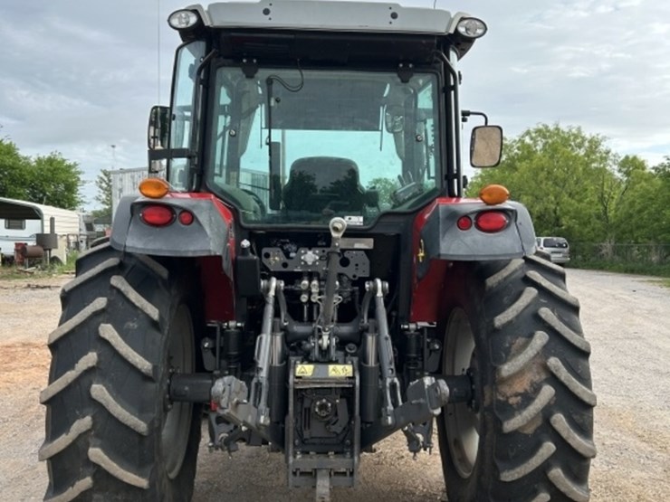 2020-massey-ferguson-5711-image-5