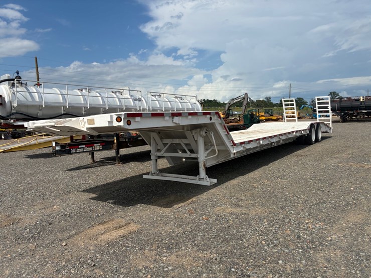 1977-fruehauf-trailer-image-1