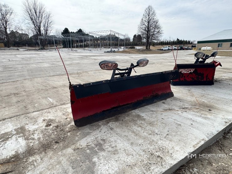 super-duty-9ft-snow-plow-image-3
