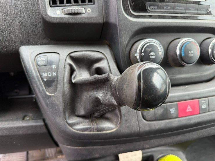 2014-ram-promaster-2500-image-63