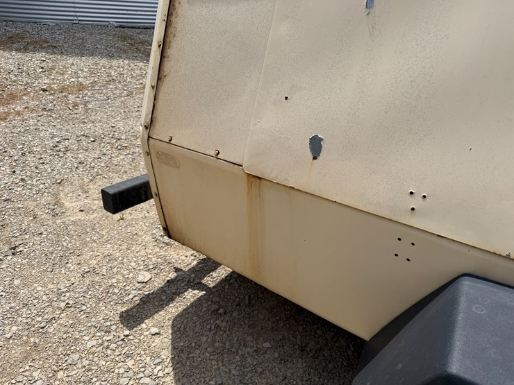 #46876-•-ingersoll-rand-mobile-air-compressor-image-28