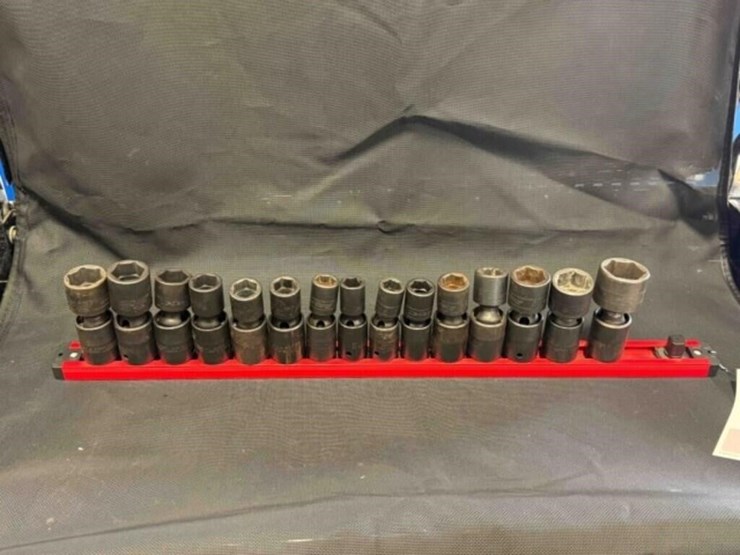 snap-on-swivel-head-impact-sockets-image-1