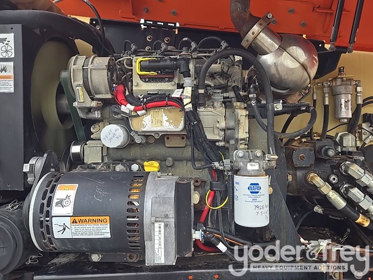 2016-jlg-800aj-image-42