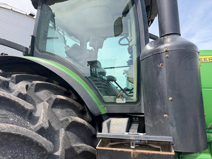 2013-john-deere-8335r-image-45