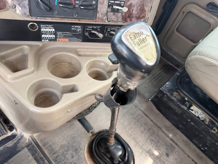 2007-international-9200i-image-61