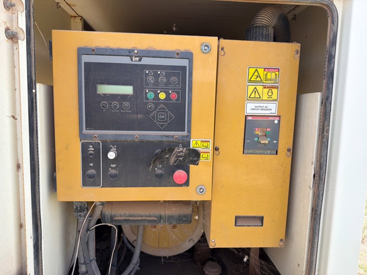 2012-caterpillar-d60-6-image-2