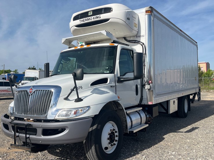 2019-international-mv607-image-1