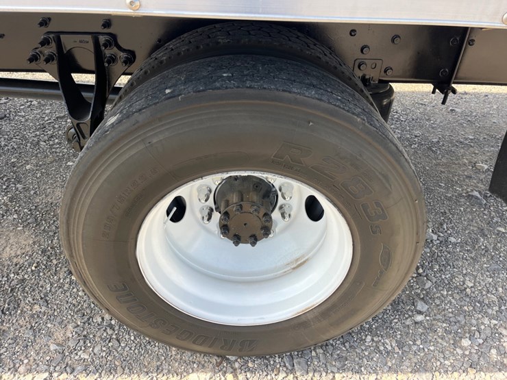 2020-international-mv607-image-13