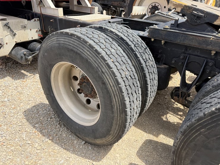 2007-international-9200i-image-7