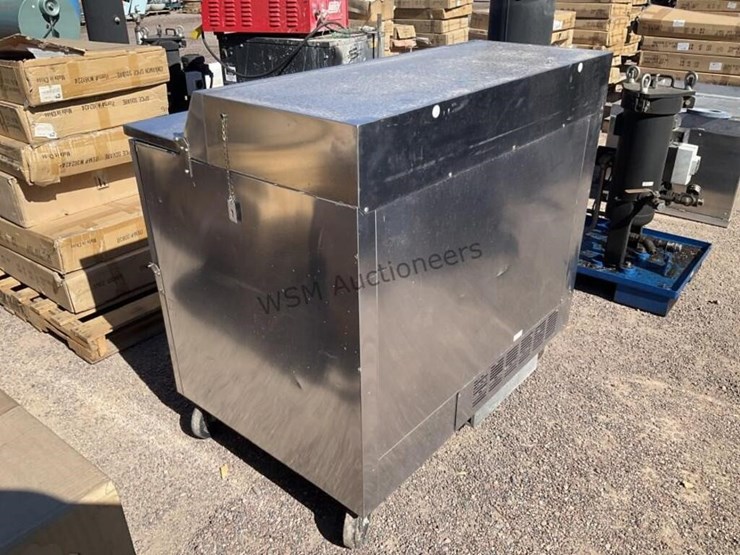 beverage-air-commercial-freezer-image-3