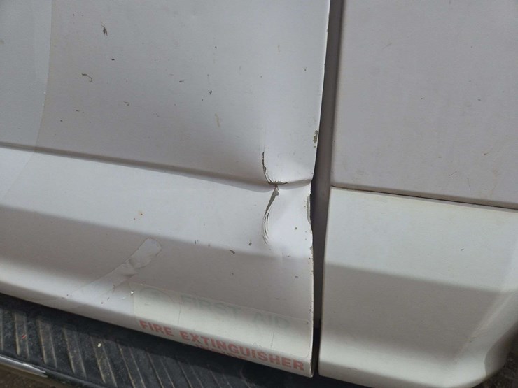 2016-ford-f150-xl-image-5