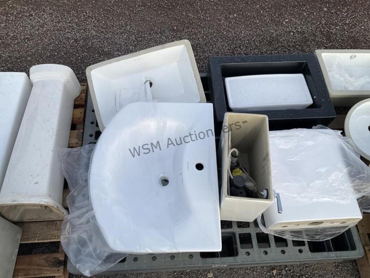 (3)-pallets-of-asst-porcelain-sinks-image-6