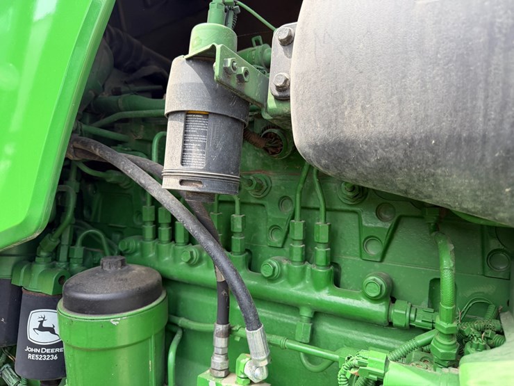 2006-john-deere-8330-image-51
