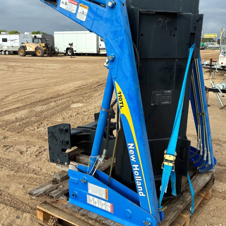 NEW HOLLAND 110TL