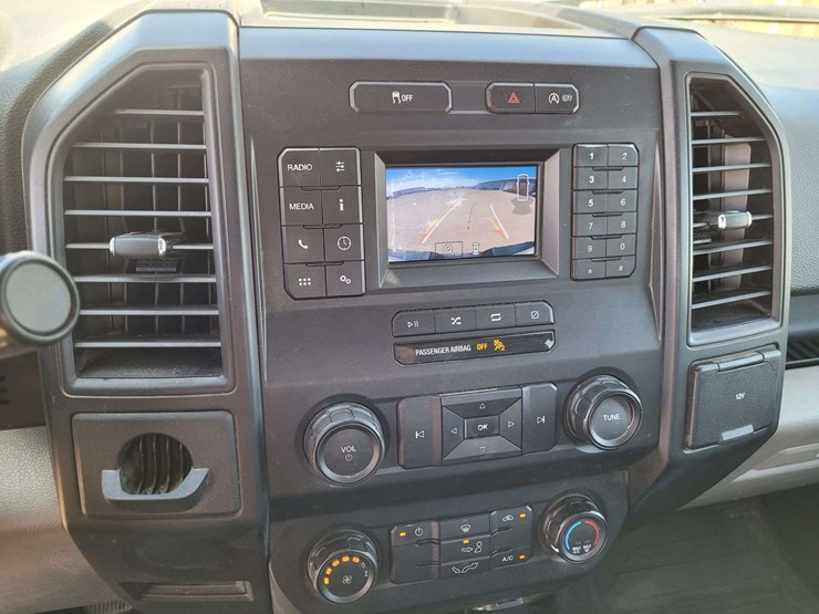 2019-ford-f150-xl-image-15