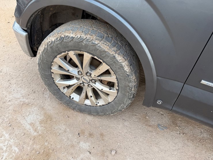 2015-ford-f150-image-12