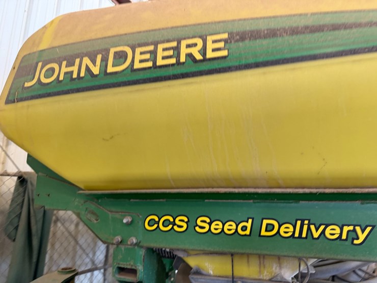 john-deere-1720-image-102