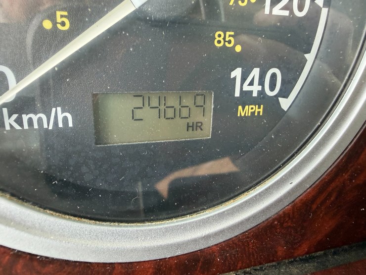 2006-sterling-l9500-image-67