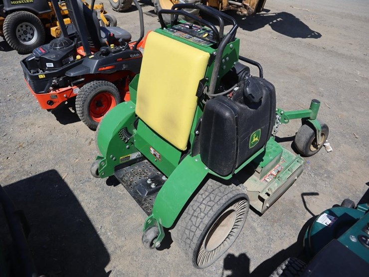 2020-deere-648-image-8