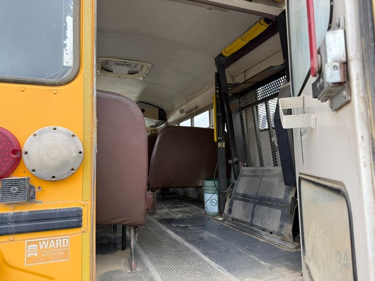 2000-international-3800-image-20