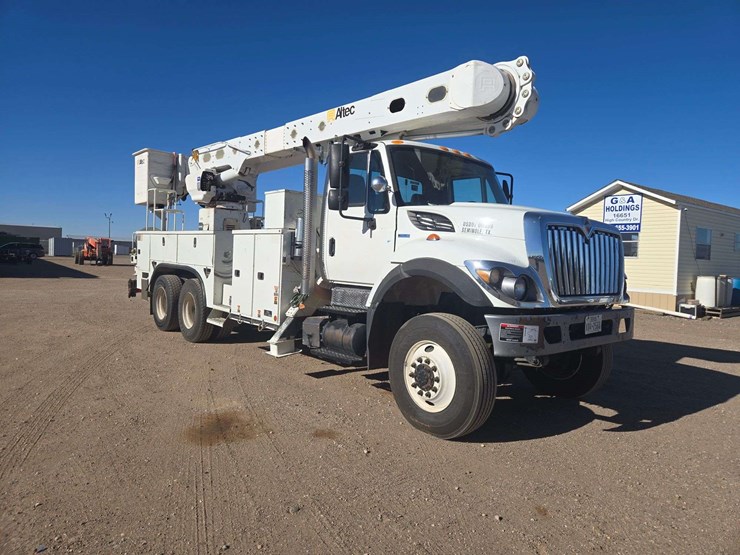 2011-international-workstar-7400-image-2