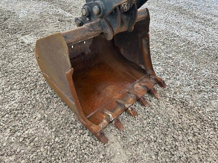 2022-bobcat-e60-image-8