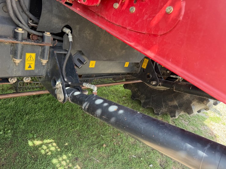 2016-case-ih-8240-image-66
