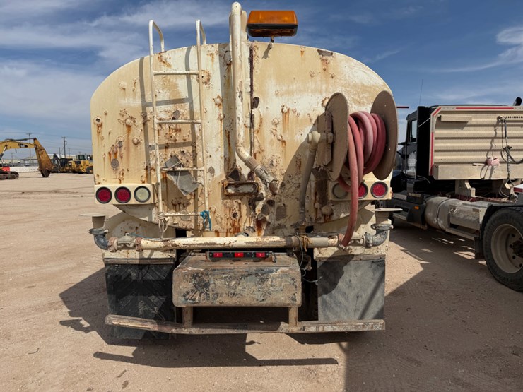 2006-international-durastar-4300-image-6