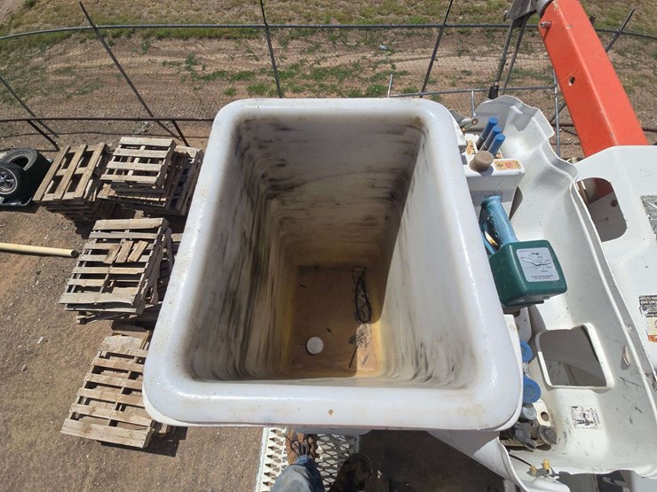 2011-international-workstar-7400-image-23