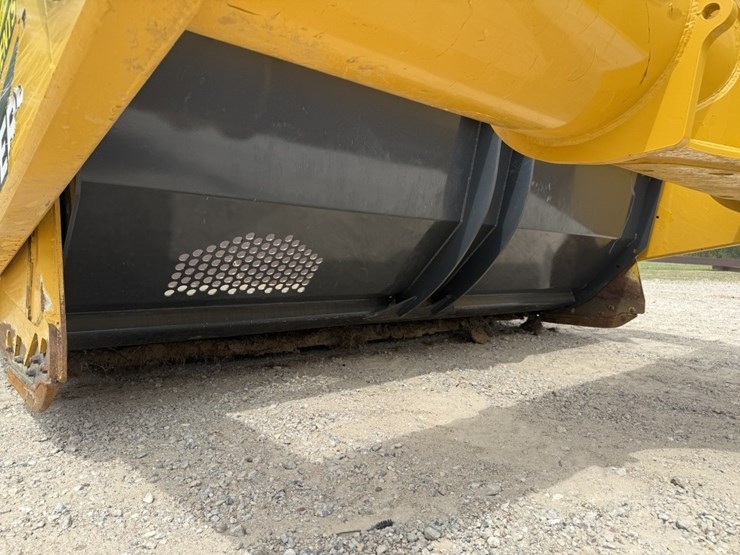 2020-john-deere-9570r-image-38