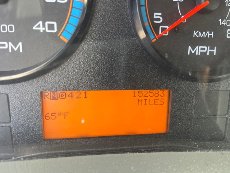 2018-international-durastar-4300-image-18