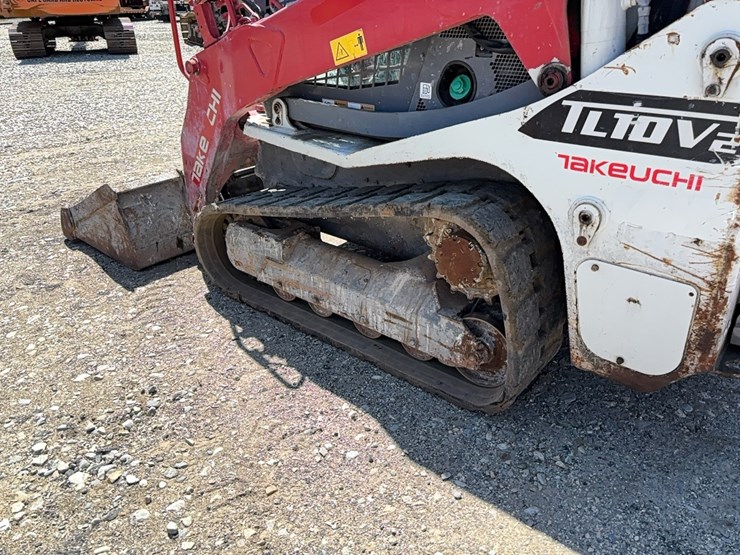 takeuchi-tl10v2-image-5