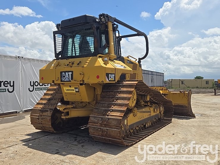 2016-caterpillar-d6n-image-5
